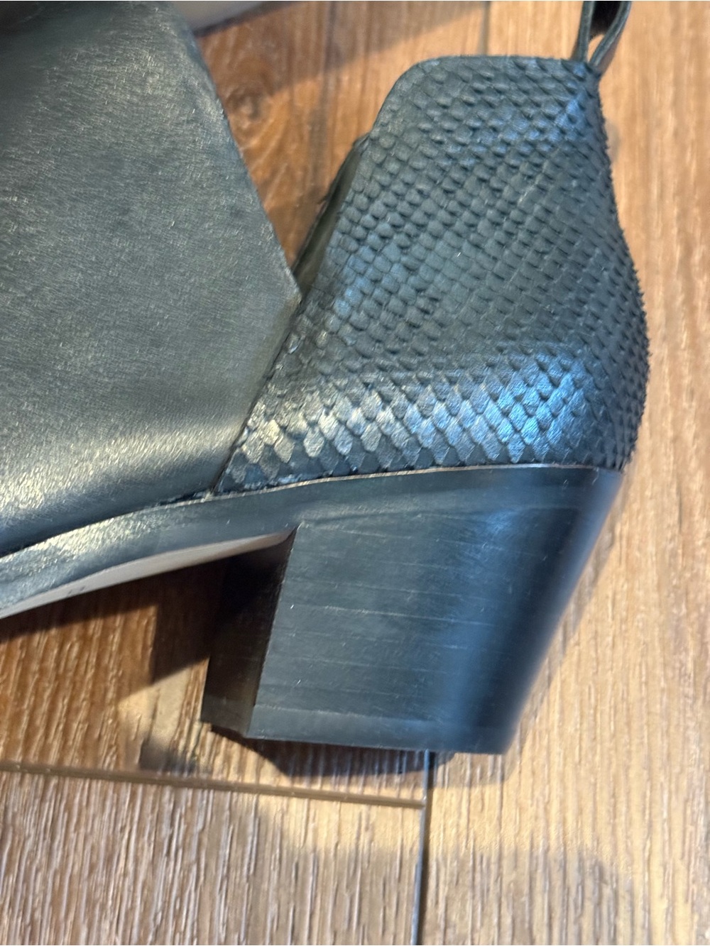 Dolce Vita Sonni Black Leather Ankle Booties Size 9 - Picture 7 of 13